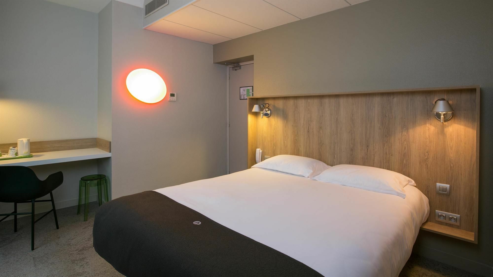 Campanile Rennes Centre - Gare Hotel Kültér fotó